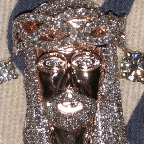 Other - Diamond Jesus piece 💎